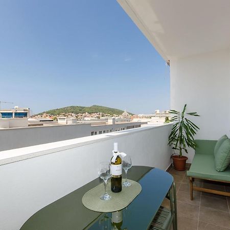 Modern Living Apartment Airy Split Buitenkant foto