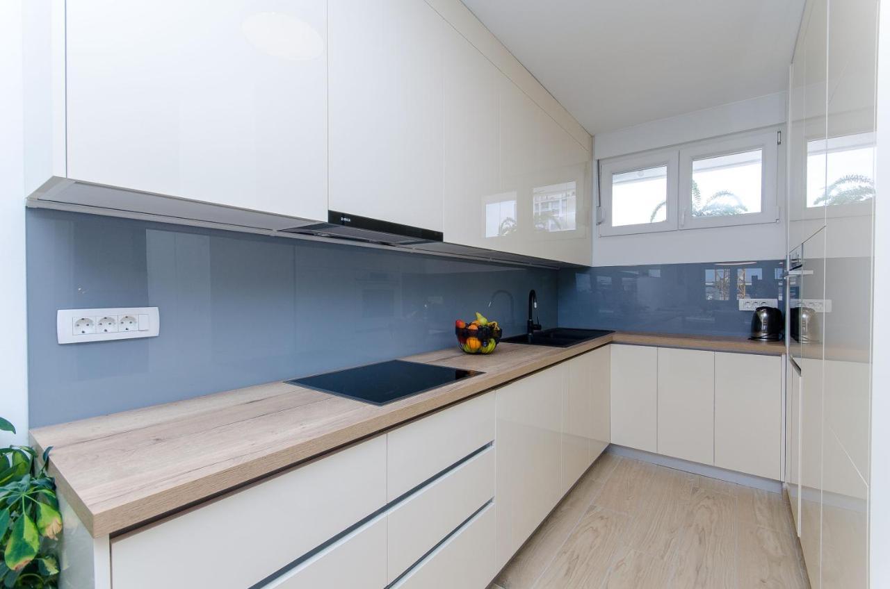 Modern Living Apartment Airy Split Buitenkant foto